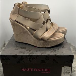 Haute Footure size 6.5 B